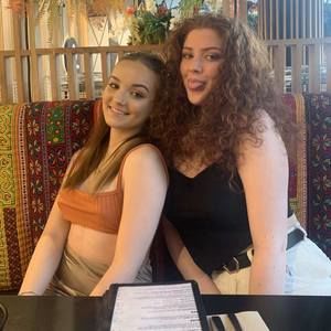 Meet your Posher, Jade